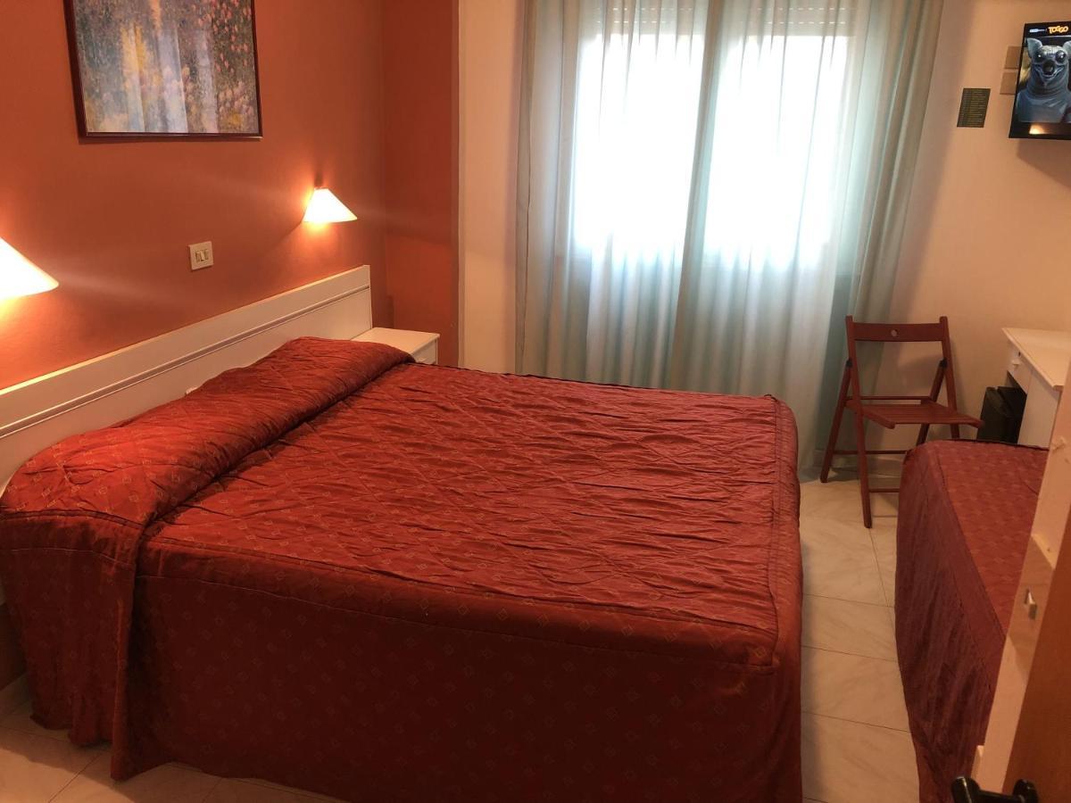 Hotel Regina 리도디캄파이오레 외부 사진