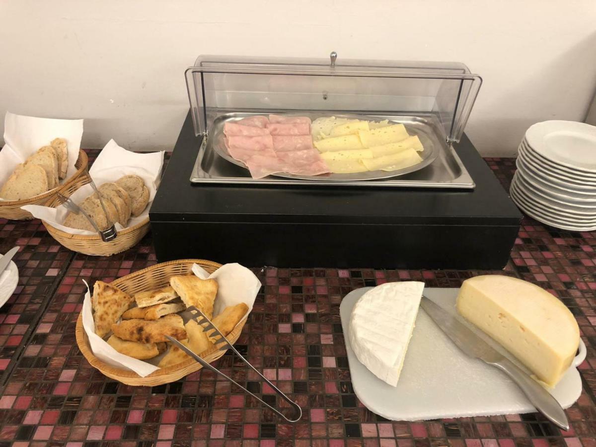 Hotel Regina 리도디캄파이오레 외부 사진